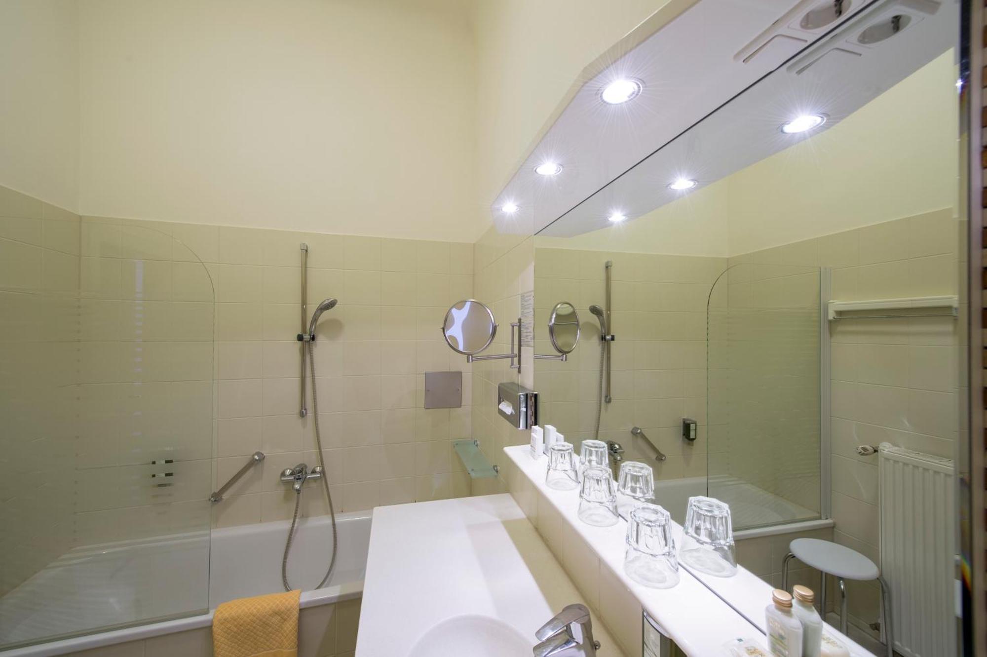 Comfort Double or Twin Room